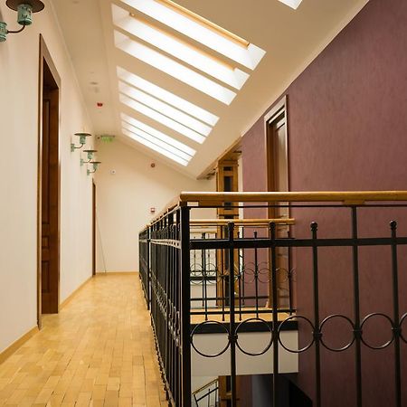 Antler Boutique Hotel Brassó Kültér fotó