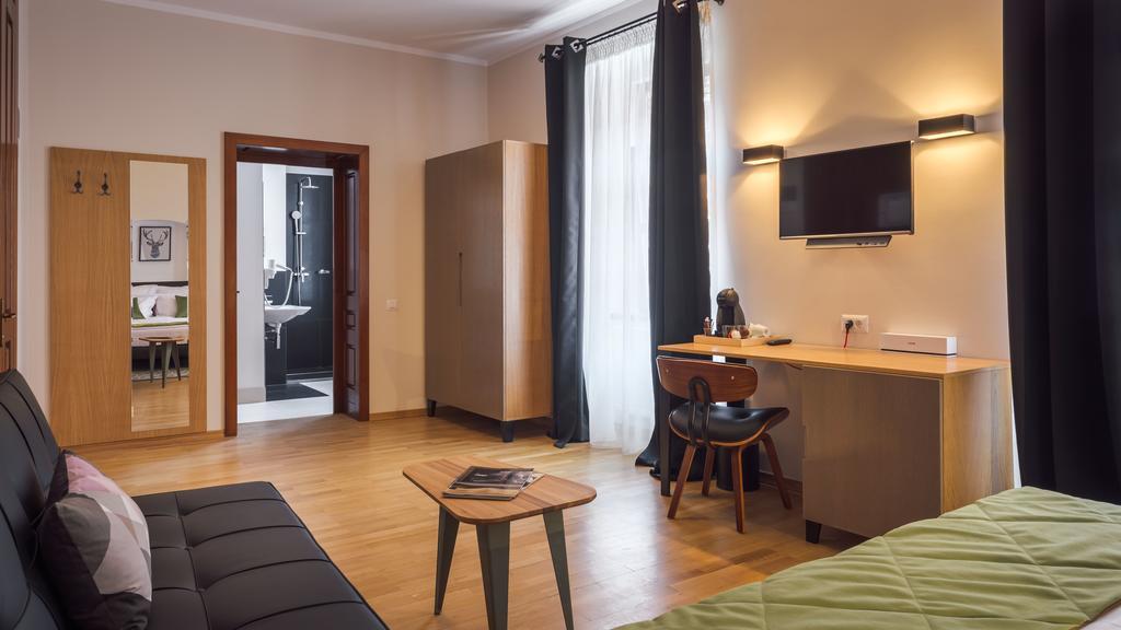 Antler Boutique Hotel Brassó Kültér fotó